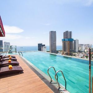 Cordial Grand Hotel Da Nang Beach - Infinity Rooftop Pool